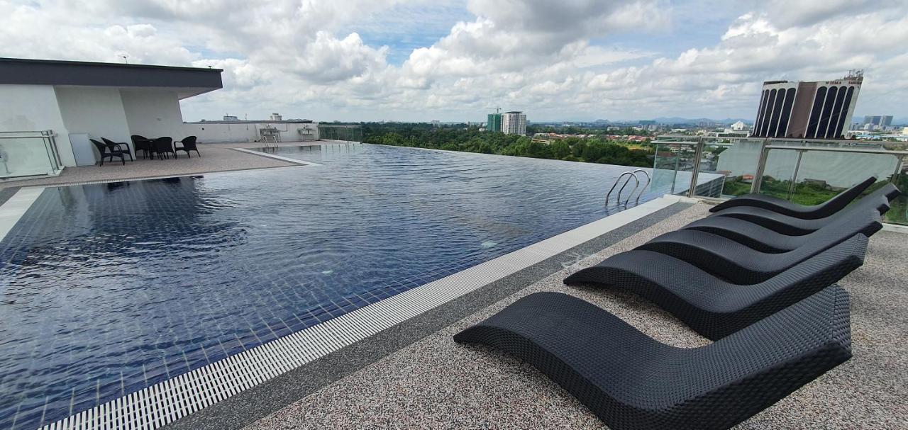 Kozi Square New Sgh Cozy Home 8A กูชิง ภายนอก รูปภาพ